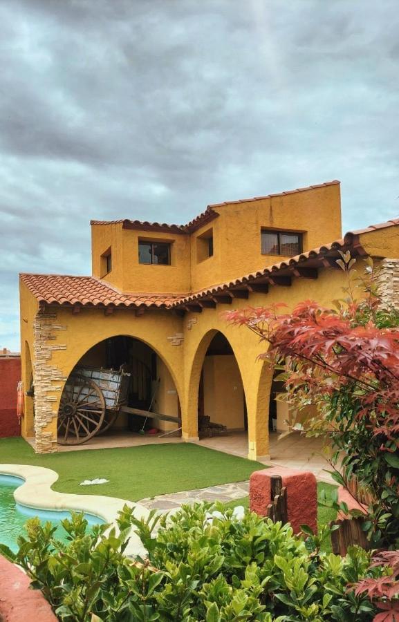 Casa Rural Lares Casas de Don Pedro Luaran gambar